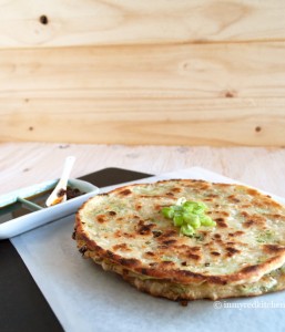 Chinese Scallion Pancakes incl step-byb-step photo's! | in my Red Kitchen