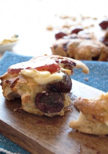 Cherry and almond scones - a perfect summer breakfast! | in my Red Kitchen